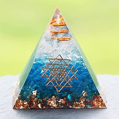 YUXINYAN Pyramide Crystal Pyramid Feng Shui Accessoires de méditation Accessoires d'outil de méditation Accessoires de méditation Color : C 8CM